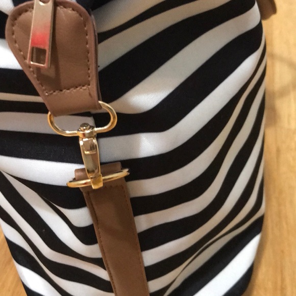 Weekender Bag Floral, Animal print, stripes - Picture 6 of 7